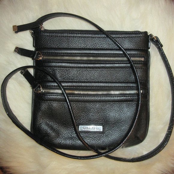 Calvin Klein crossbody bag - Picture 1 of 8
